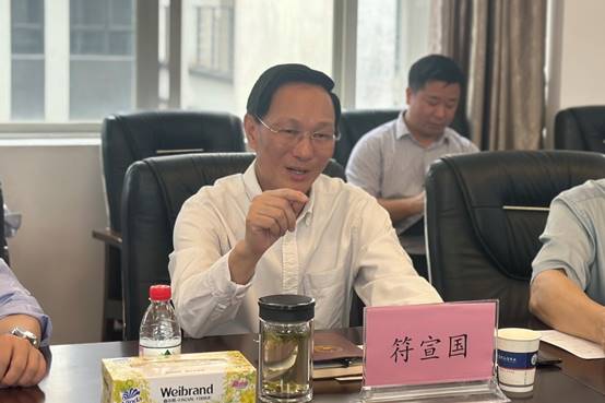 说明: J:\5.伟德国际victor1946(2022年11月始)\照片\【20230512】符宣国书记调研学院人才工作\精选\微信图片_20230515112754.jpg